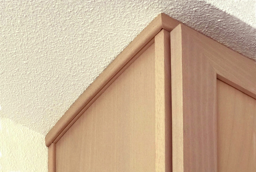 upper cabinet scribe molding